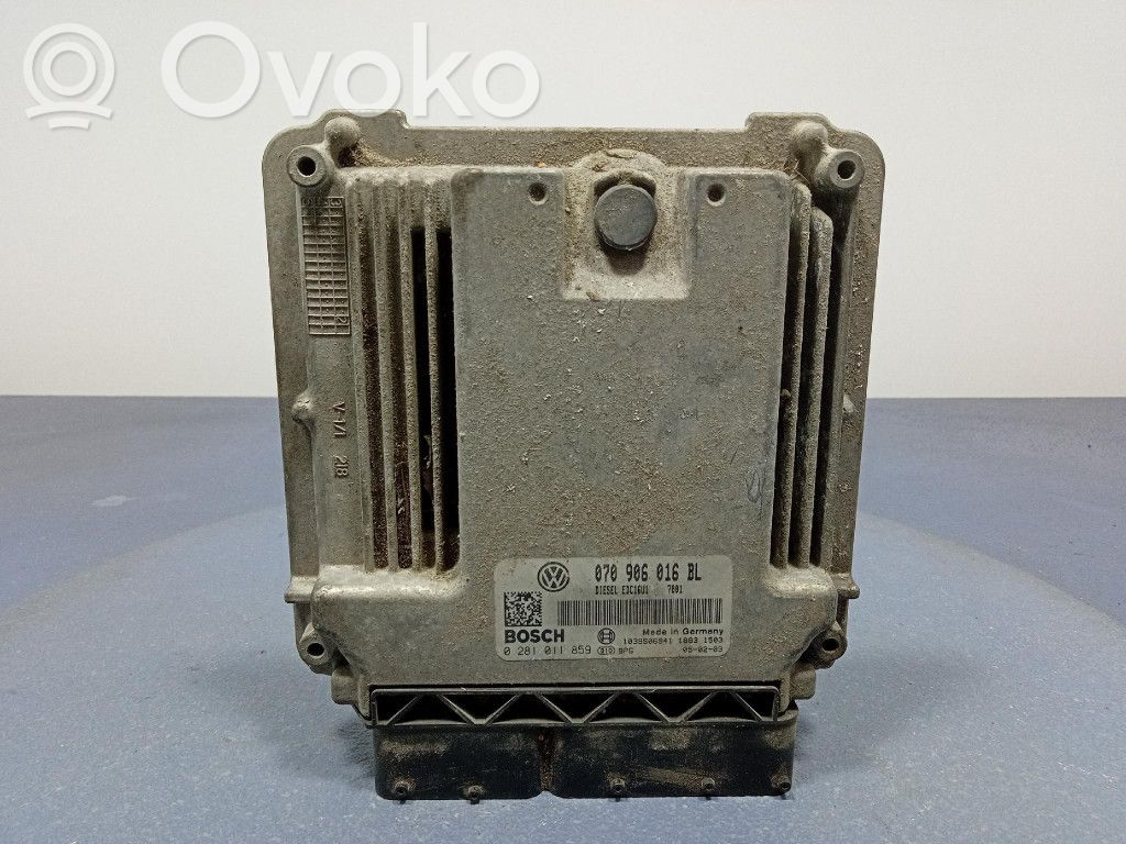 Volkswagen Touareg I Galios (ECU) modulis 