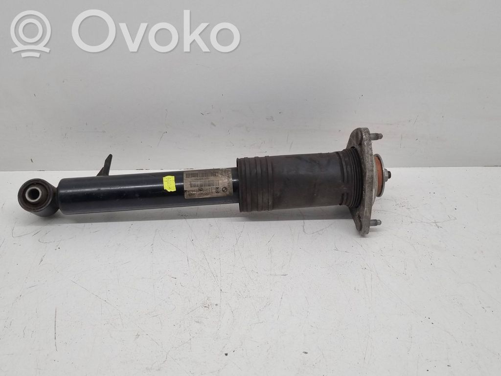 Takaiskunvaimennin   6782878