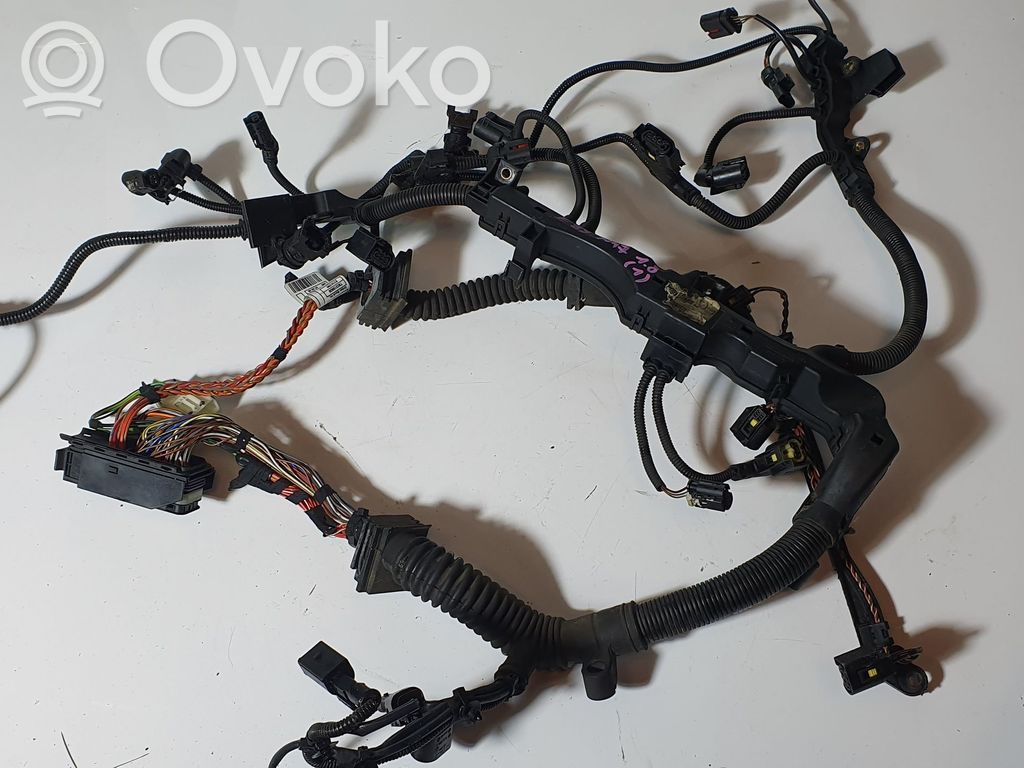 Other engine bay part   12517802194,780216506