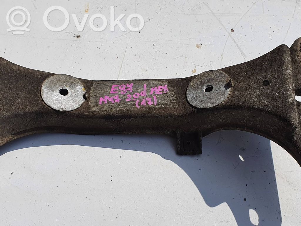 Engine mounting bracket   778058