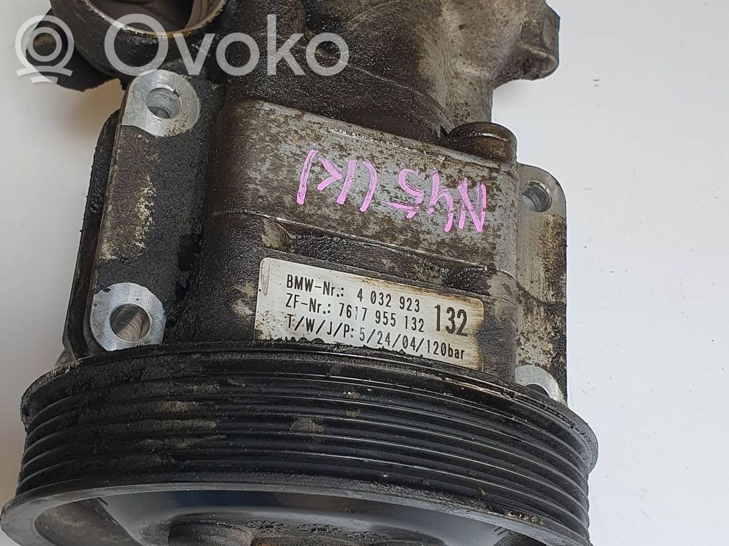 BMW 1 E81 E87 Vairo stiprintuvo siurblys 