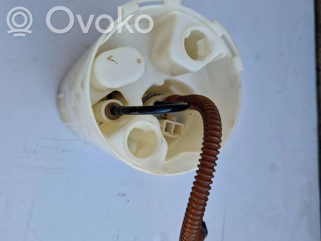BMW X3 E83 Fuel injection high pressure pump 