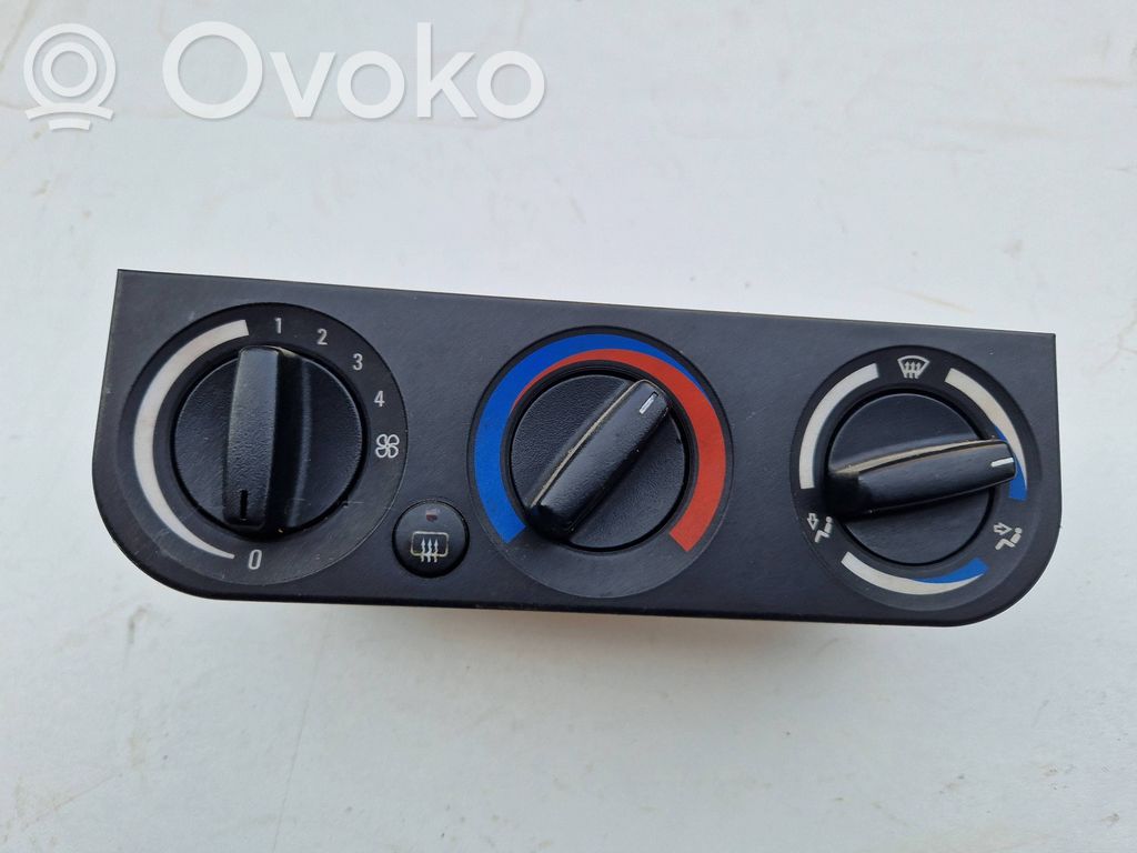 Climate control unit   8368566