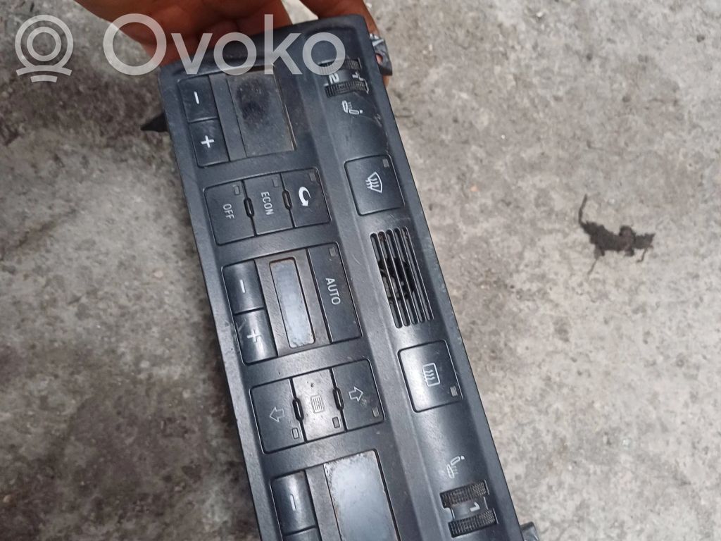 Audi A6 S6 C5 4B Climate control unit 