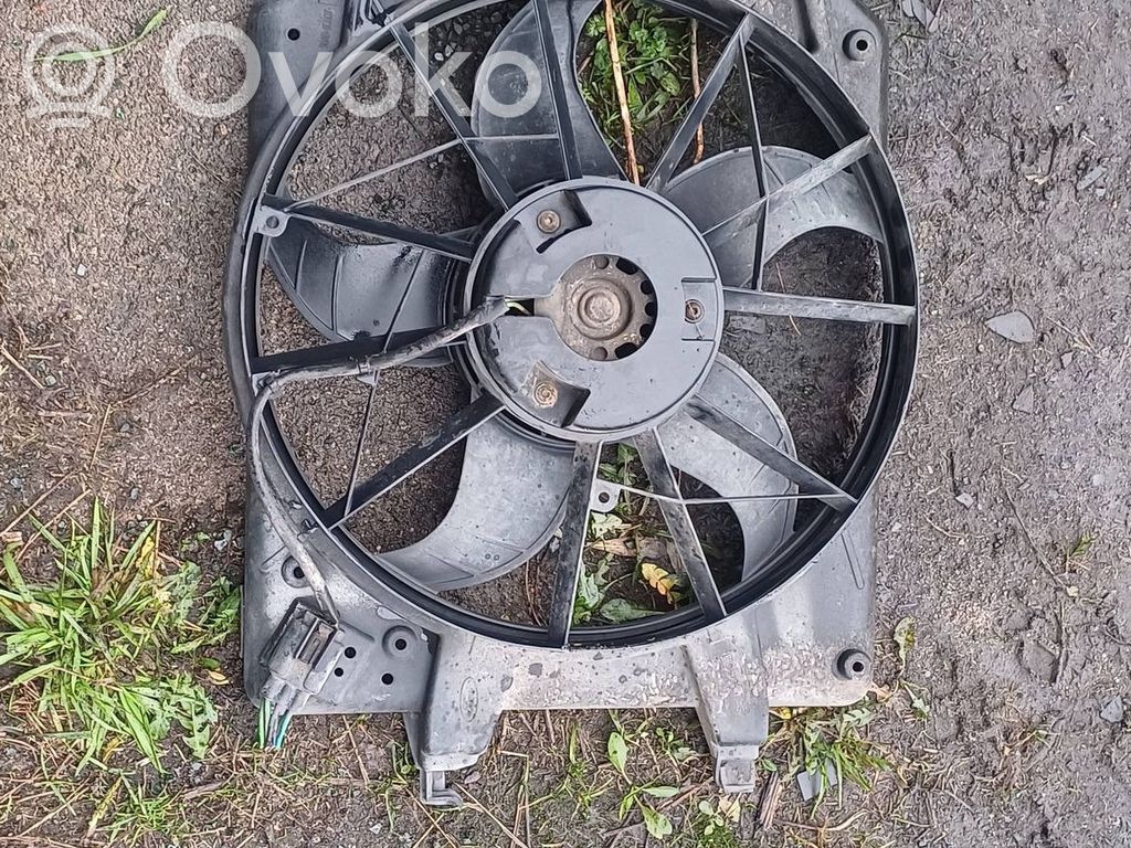 Ford Focus Elektrisks radiatoru ventilators 