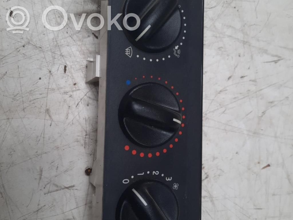 Renault Kangoo I Climate control unit 