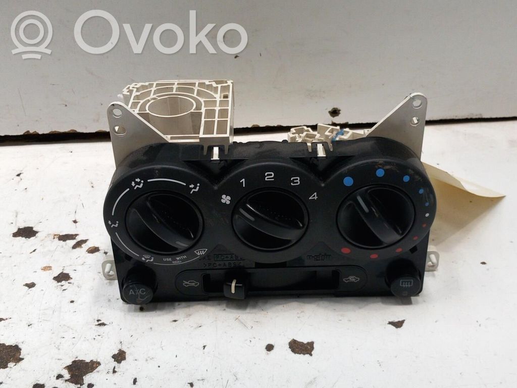 Climate control unit   7440086G10