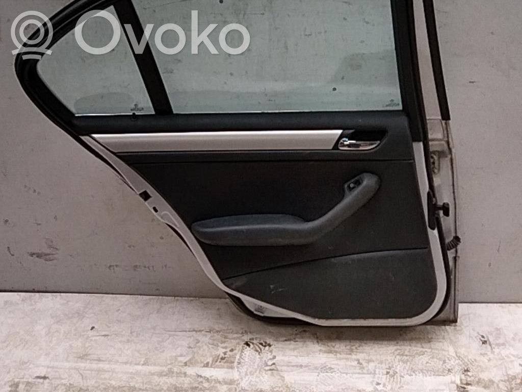 BMW 3 E46 Galinės durys 