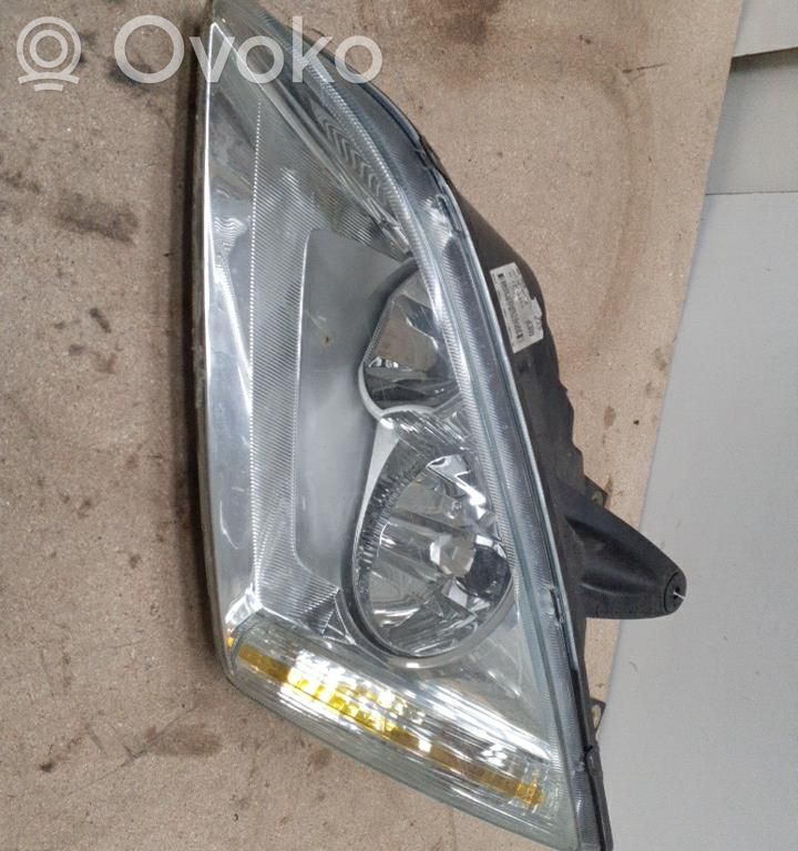 Ford Focus Headlight/headlamp 