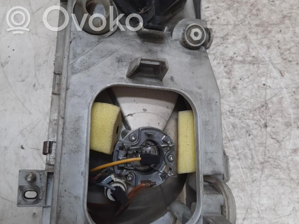 Volkswagen PASSAT B4 Scheinwerfer 