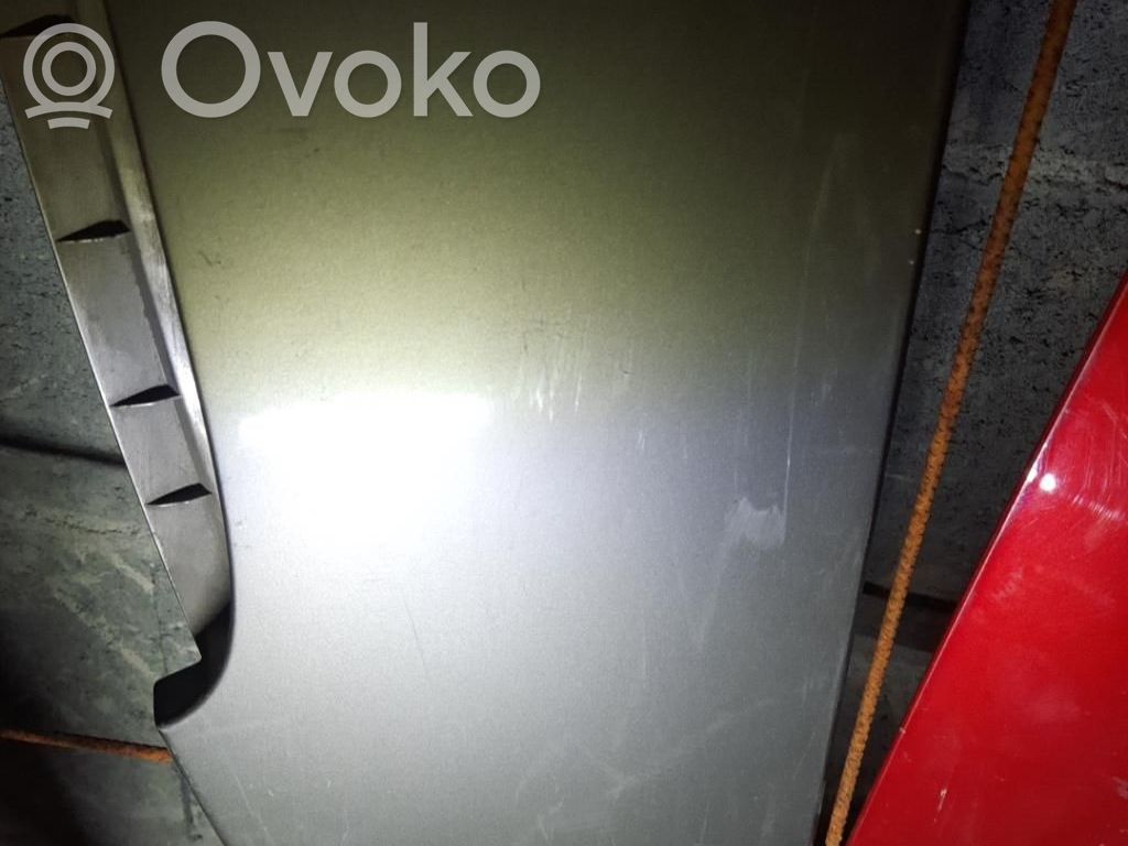 Renault Clio III Spojler klapy tylnej / bagażnika 