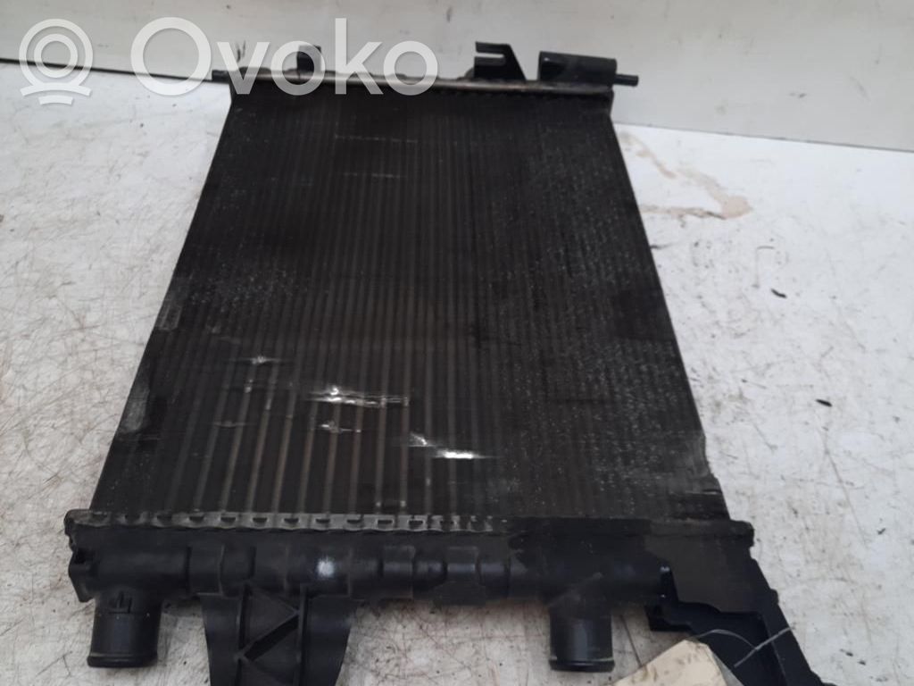 Opel Corsa C Aušinimo skysčio radiatorius 