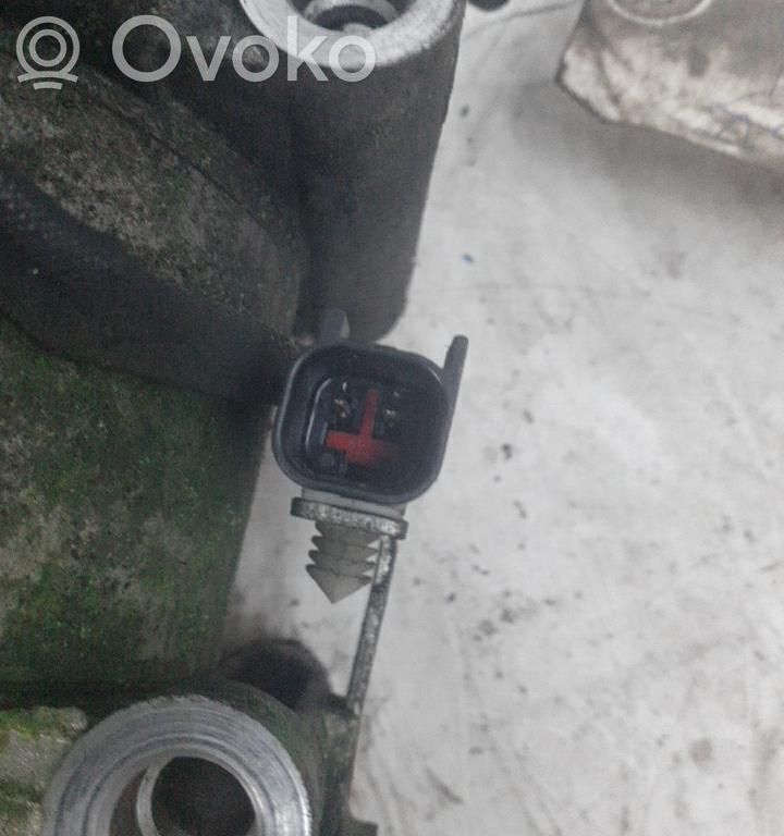 Ford C-MAX I Air conditioning (A/C) compressor (pump) 