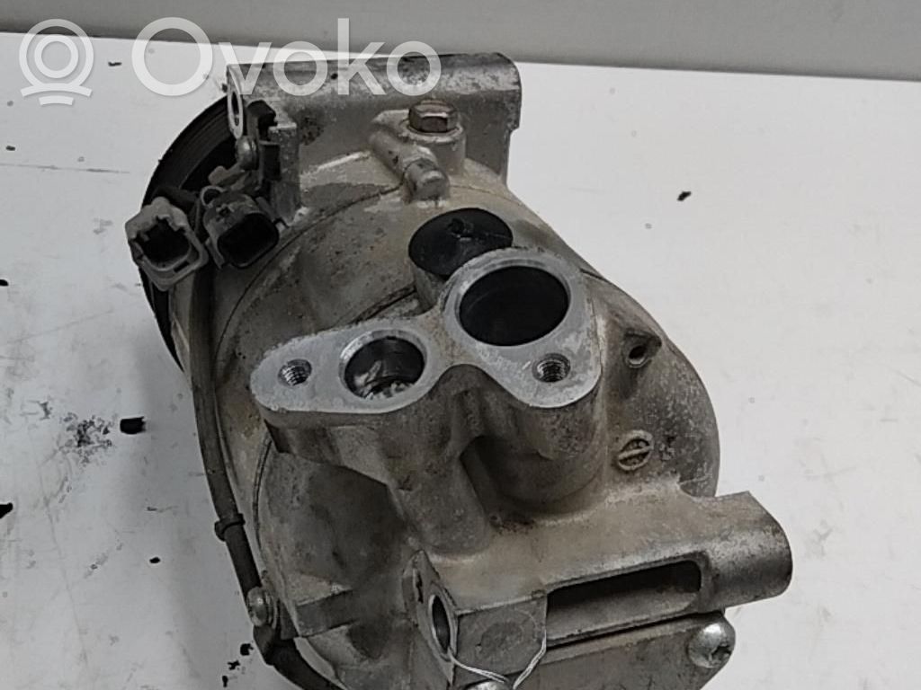 Renault Clio IV Klimakompressor Pumpe 