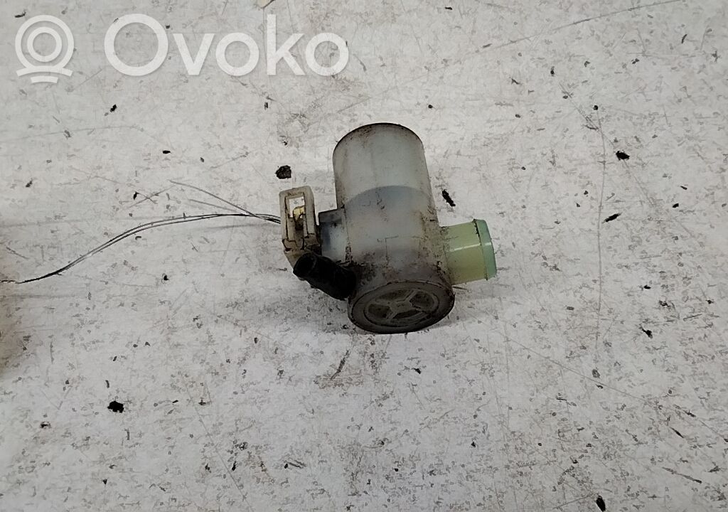 Suzuki SX4 Windscreen/windshield washer pump 