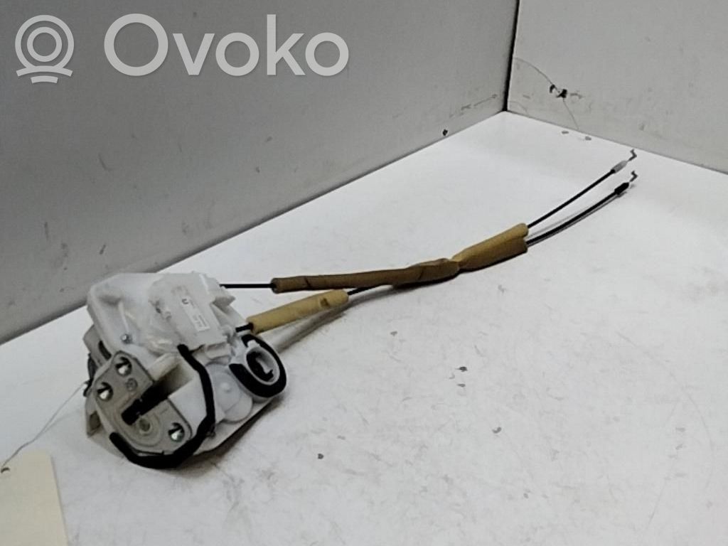 Mazda 2 Front door lock 