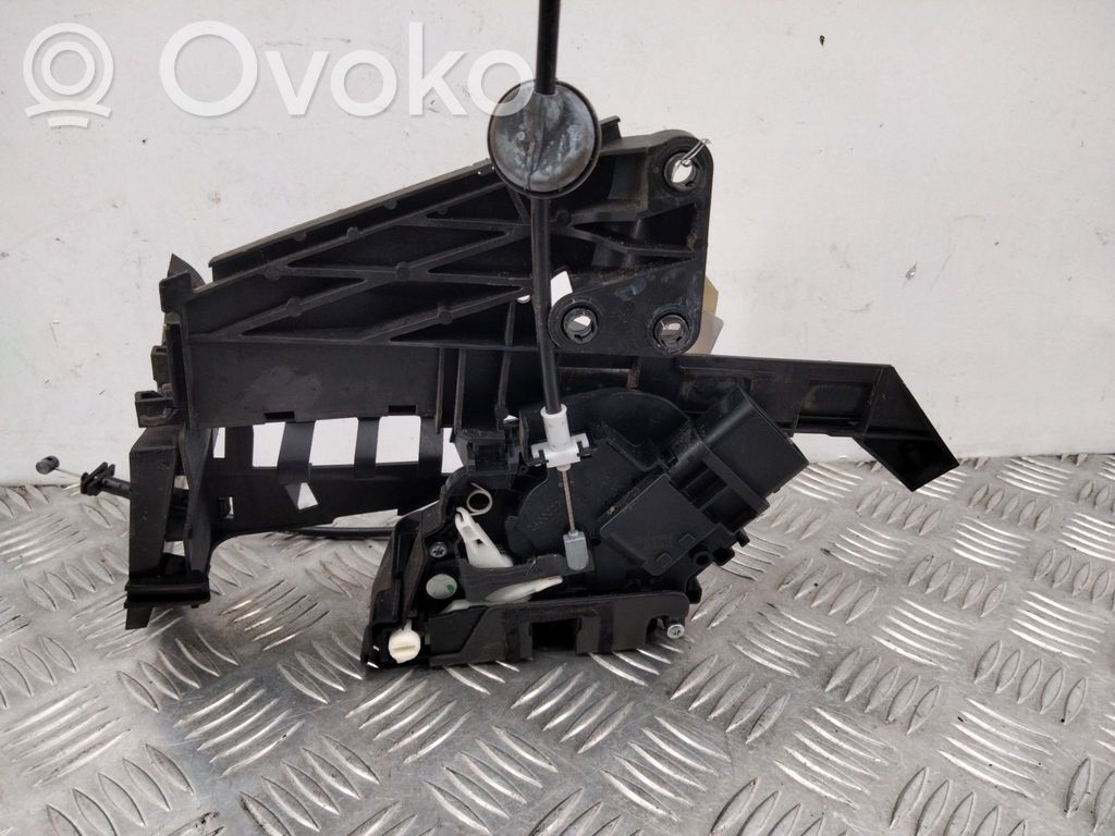 Ford C-MAX I Galinių durų spyna 