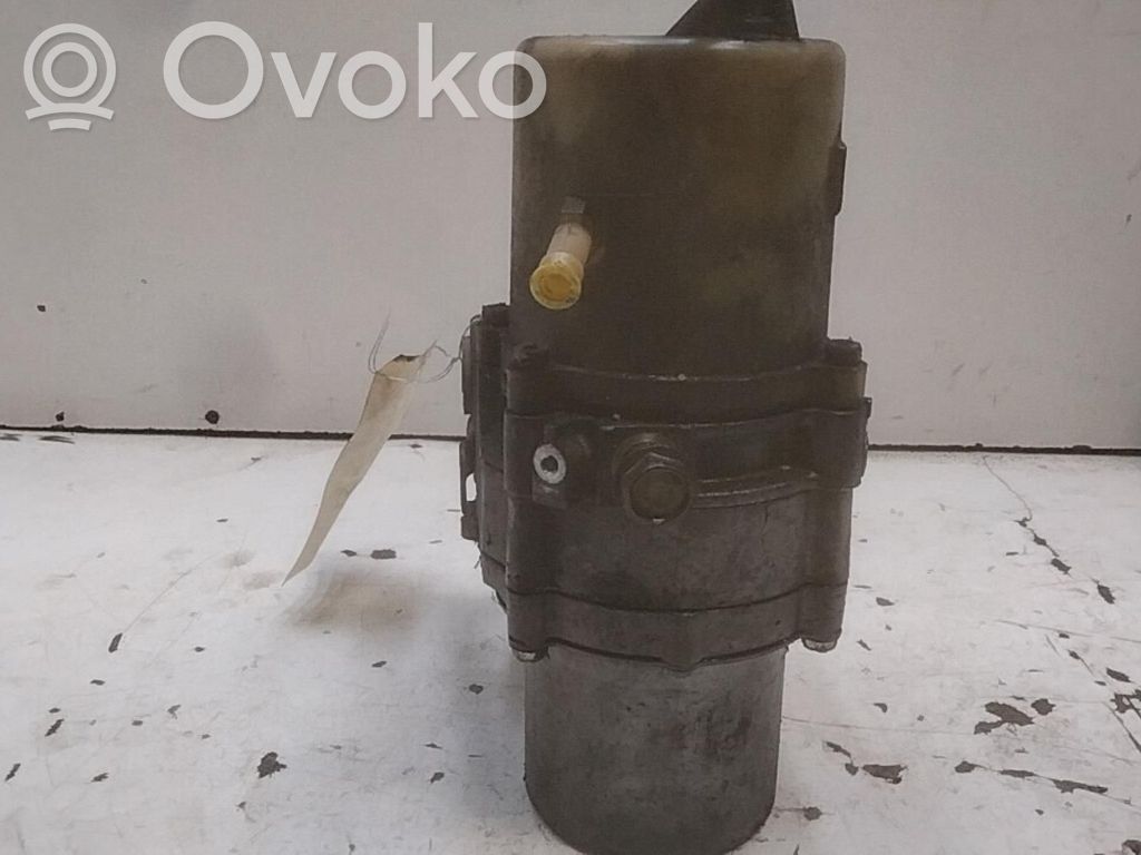 Mazda 3 I Ohjaustehostimen pumppu 