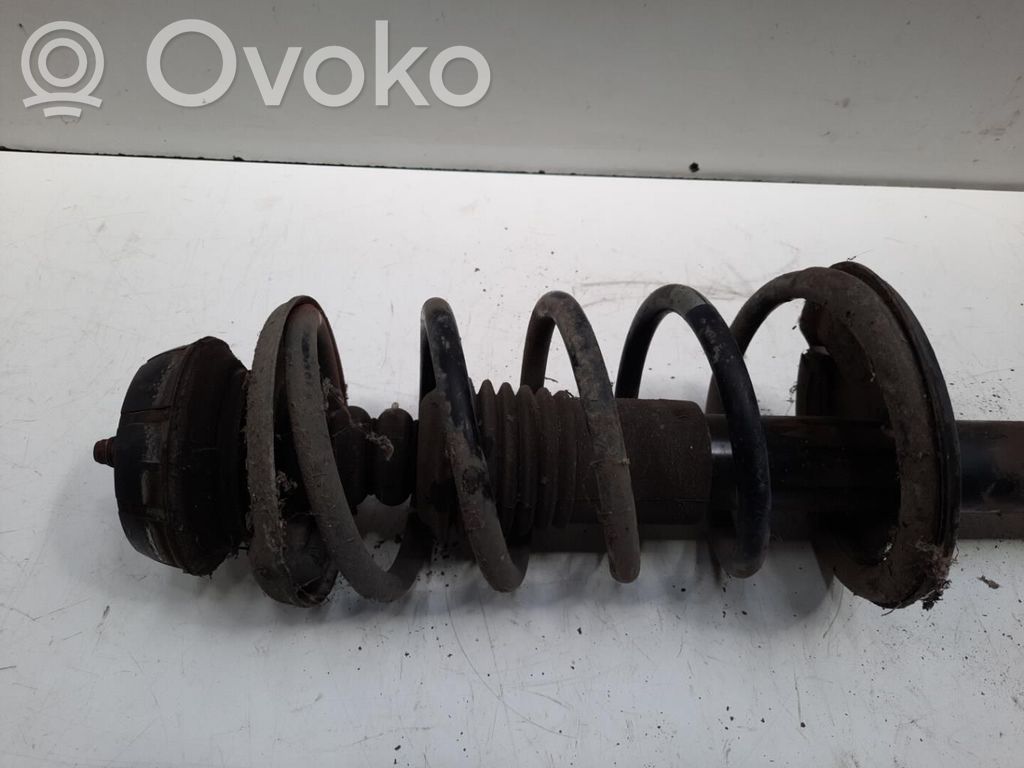 Dacia Sandero Amortyzator osi przedniej ze sprężyną 