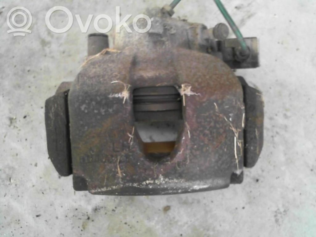 Caliper de freno delantero   7701049762