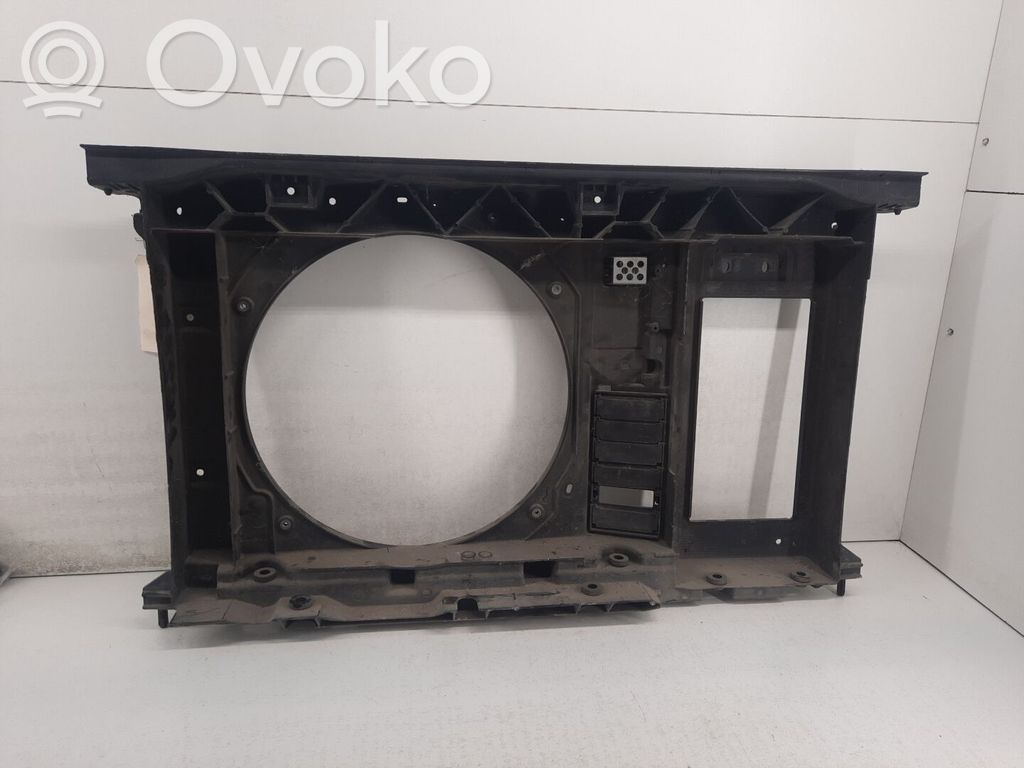 Citroen C8 Viršutinė dalis radiatorių panelės (televizoriaus) 