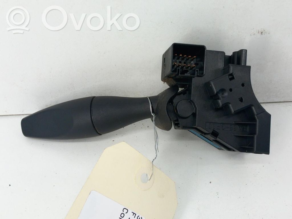 Ford Fiesta Manetka / Przełącznik kierunkowskazów 