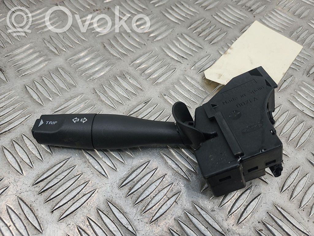 Jaguar X-Type Indicator stalk 