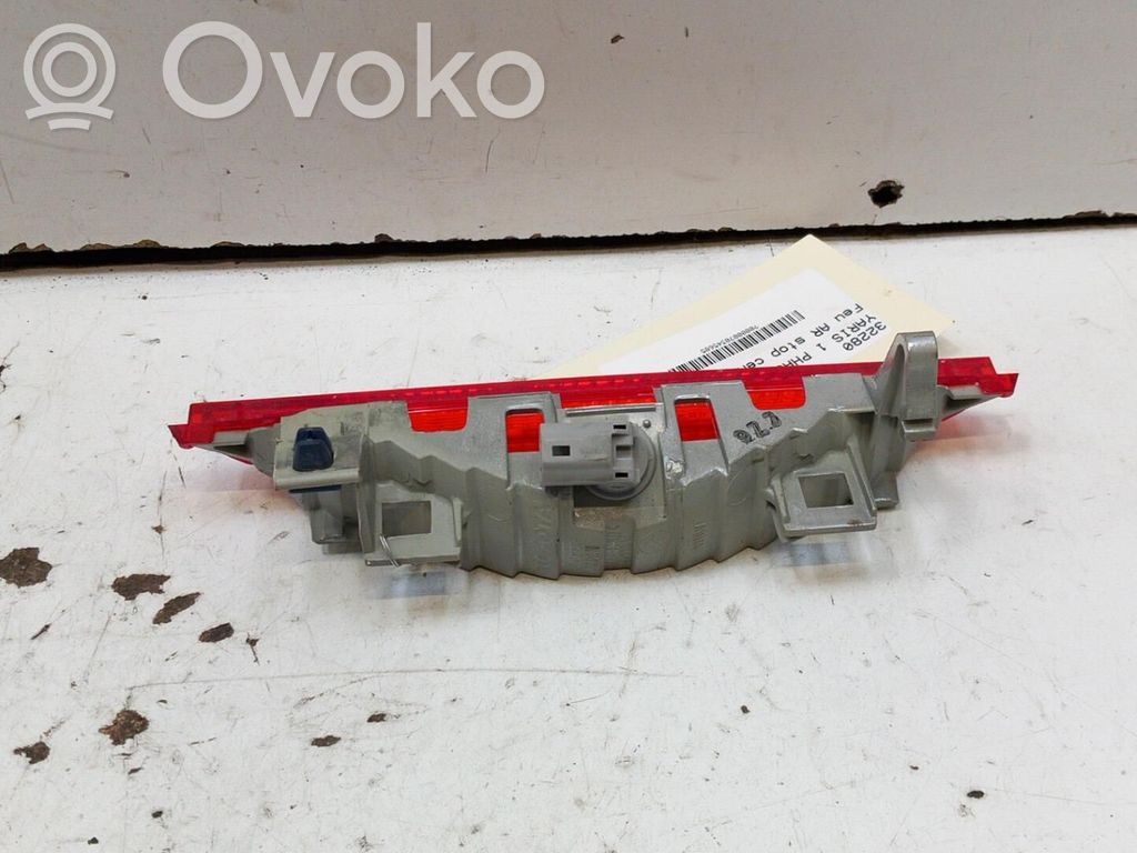 Toyota Yaris Third/center stoplight 