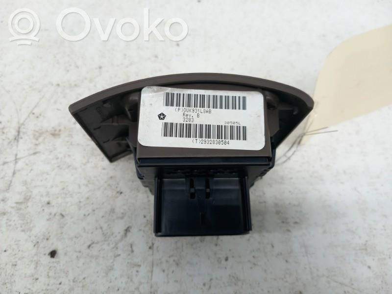 Chrysler PT Cruiser Electric window control switch 
