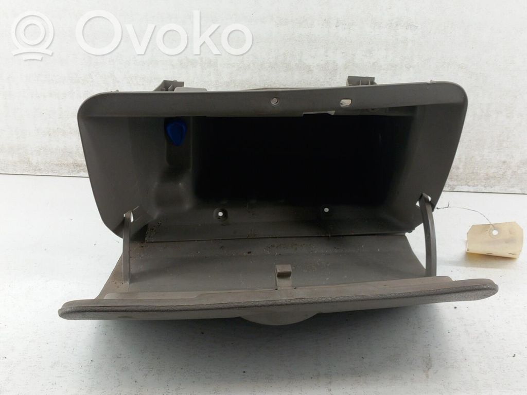 Renault Modus Daiktadėžės (bordačioko) komplektas 