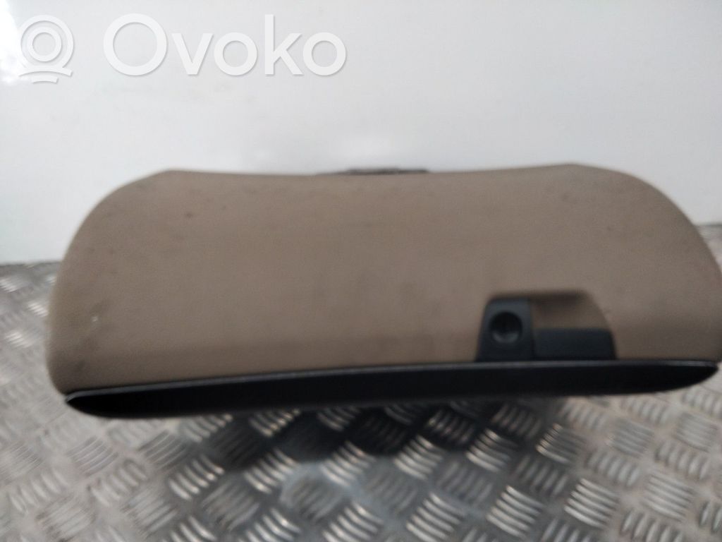 Volvo V70 Juego guantera 