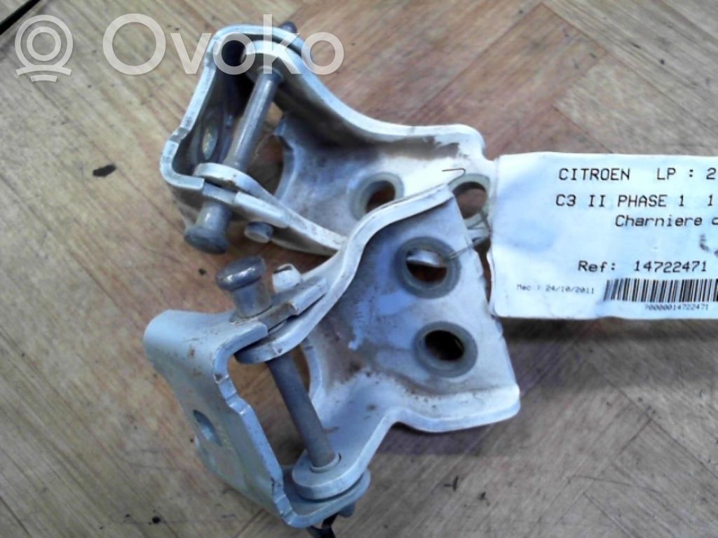 Citroen C3 Aizmugurē augšējā vira (eņģe) 