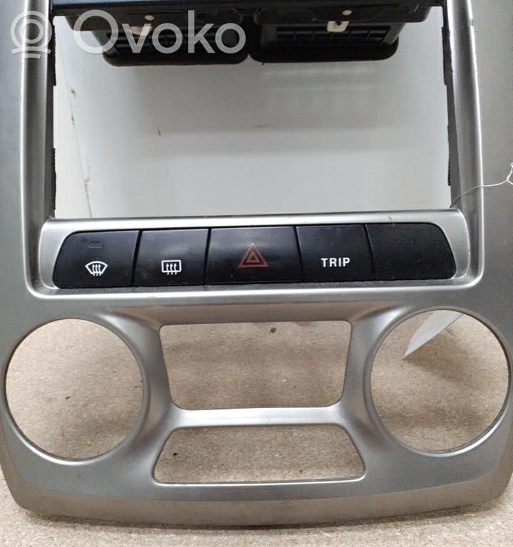 KIA Cerato Hazard light switch 