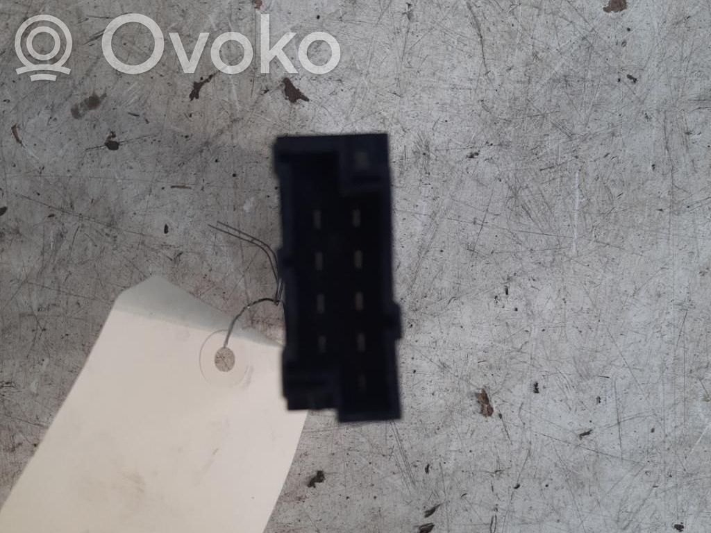 Volvo 850 Hazard light switch 