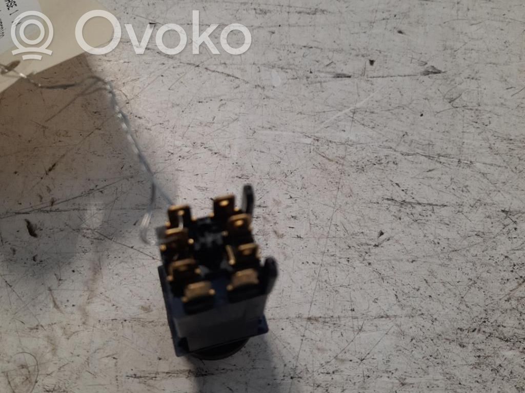Peugeot 306 Botón interruptor de luz de peligro 