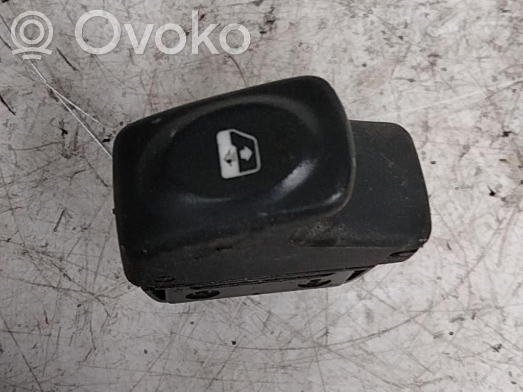 Renault Clio II Interrupteur commade lève-vitre 