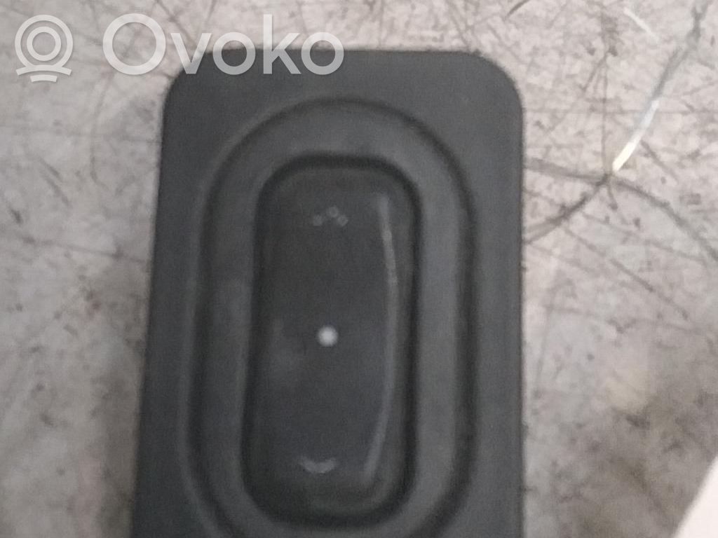 Opel Corsa C Electric window control switch 