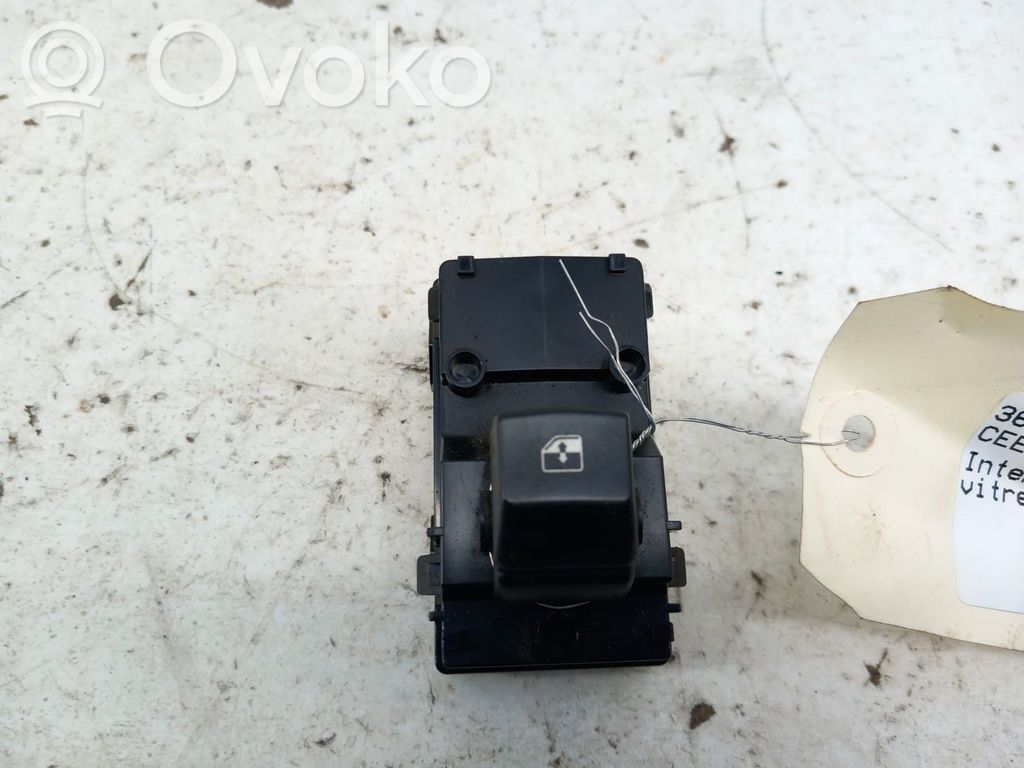 KIA Ceed Electric window control switch 