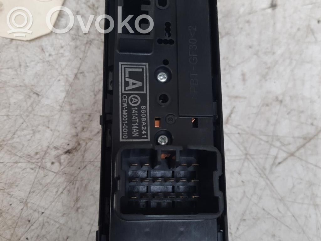 Mitsubishi Space Star Electric window control switch 