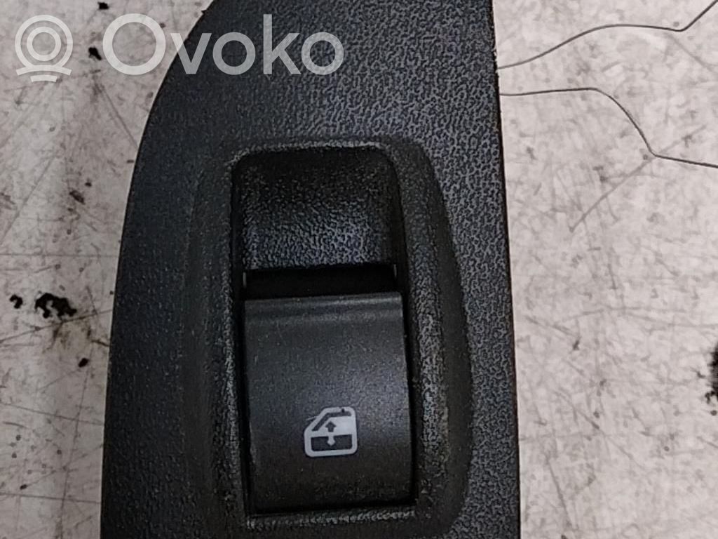 Fiat Bravo Electric window control switch 