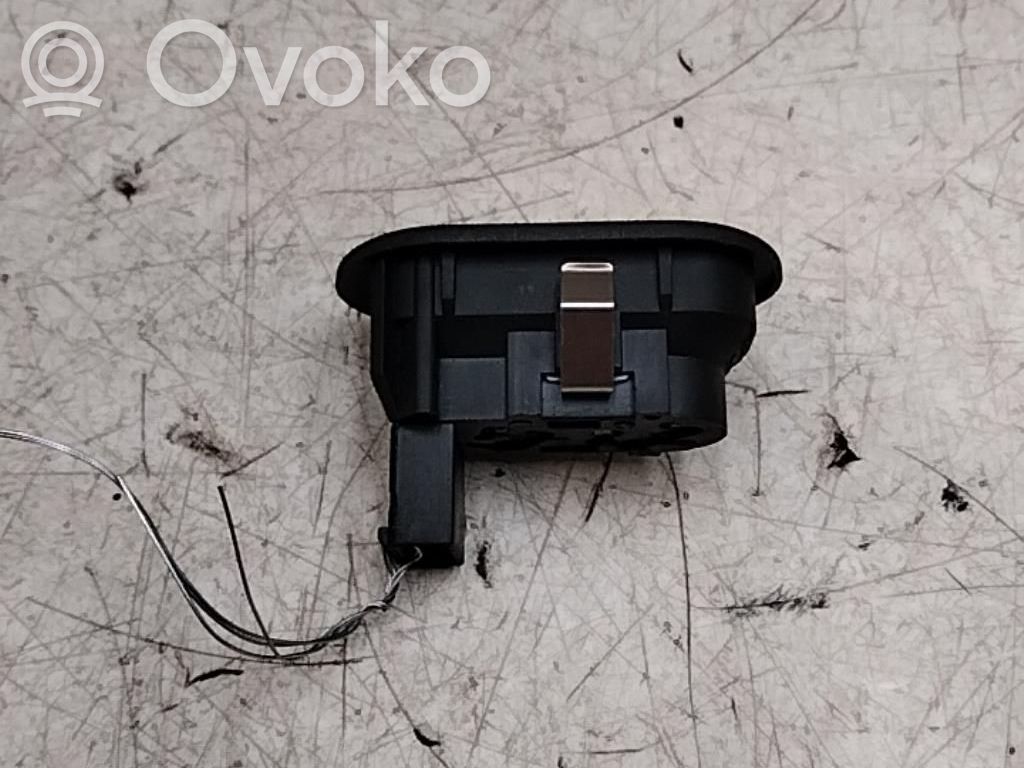 Opel Meriva A Electric window control switch 