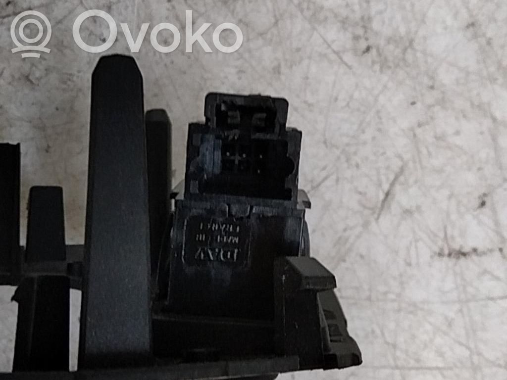 Peugeot 607 Electric window control switch 