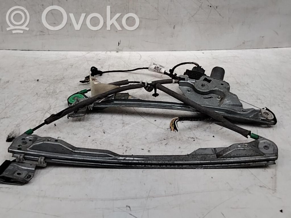 Elektryczny podnośnik szyby drzwi przednich   1331617