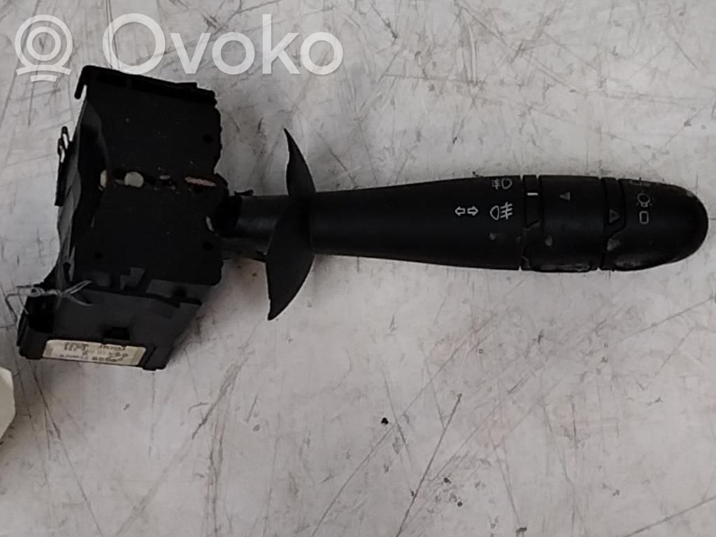 Renault Laguna II Indicator stalk 