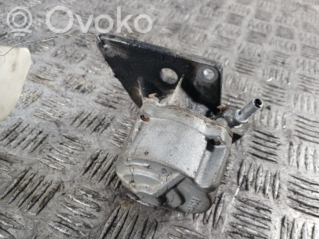 Peugeot 306 Bomba de vacío 