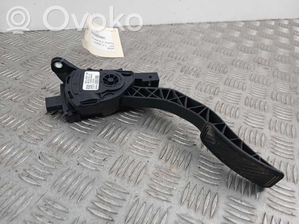 Accelerator throttle pedal   2021438