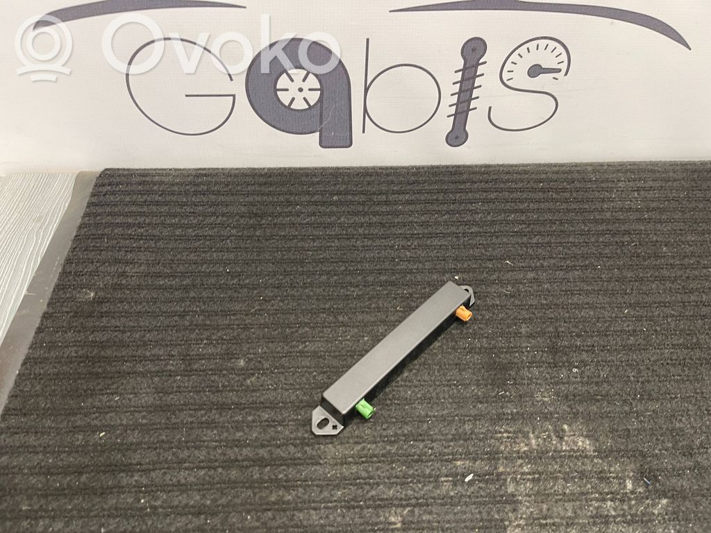 Dodge RAM Antenna control unit 