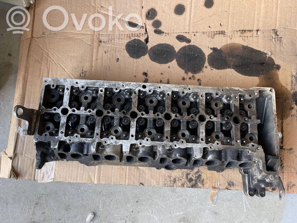 BMW 5 F10 F11 Engine head 