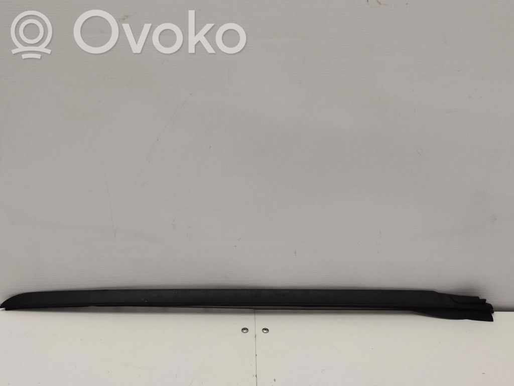 BMW i4 Windshield trim 