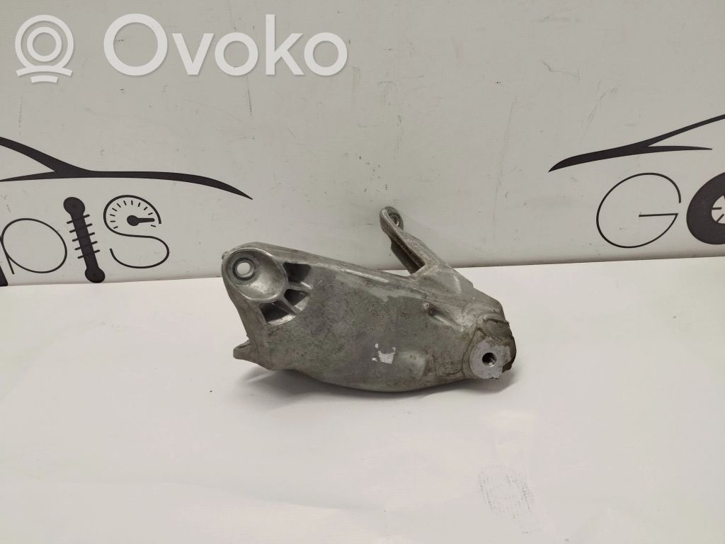 Audi Q4 Sportback e-tron Engine mounting bracket 